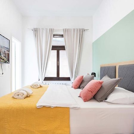 Design Sunny 2Bdr Apartment Near The City Center Zagreb Exterior photo