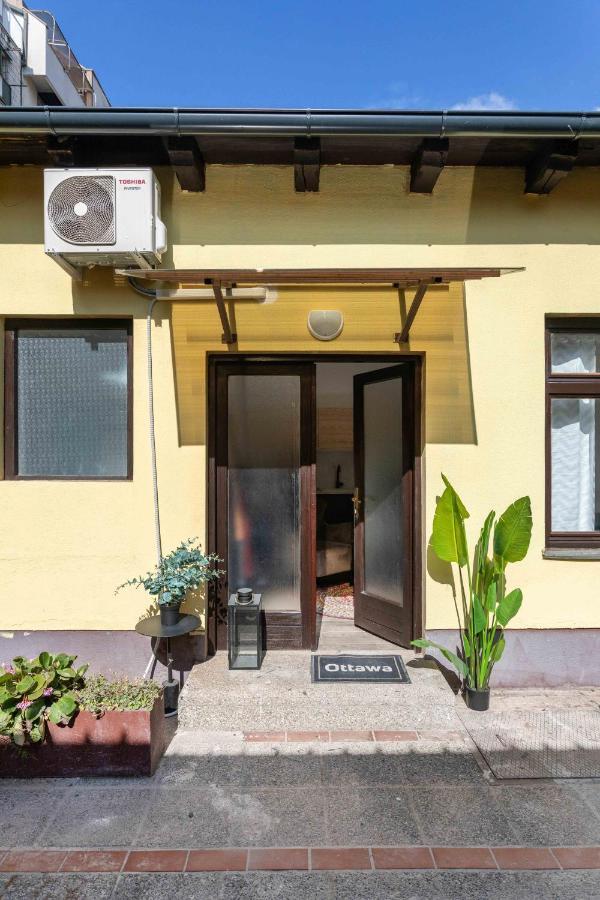 Design Sunny 2Bdr Apartment Near The City Center Zagreb Exterior photo